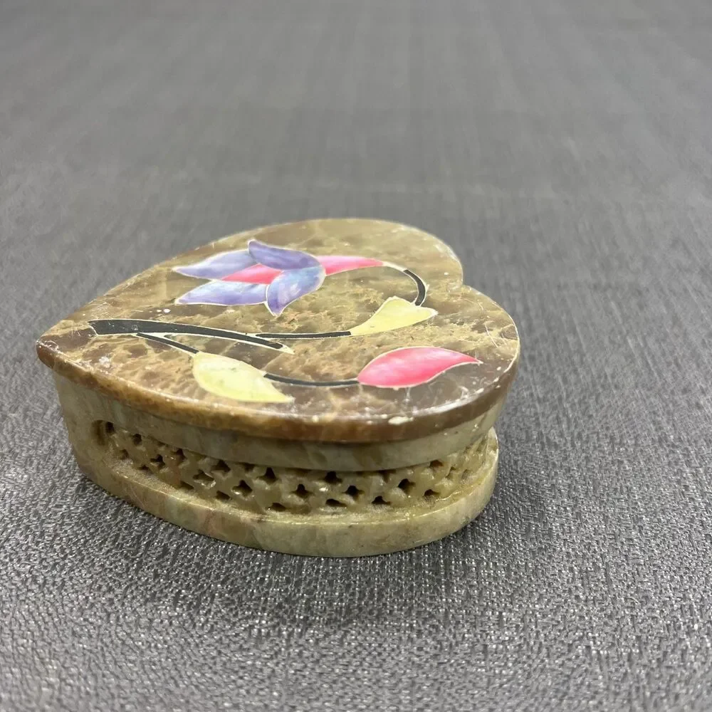 Hand Carved Soap Stone Trinket Box India Mother Of Pearl Inlay Heart Shape